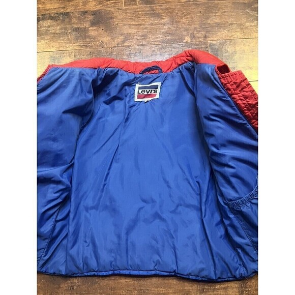 Levis Vintage Red Croped Puffer Ski Jacket Made In USA Size 12 - Picture 11 of 16